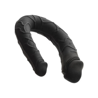 Flexibel svart dubbel dildo med ådrig struktur för intensiv dubbel penetration