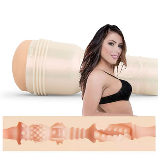 En kvinna i underkläder står framför Fleshlight Adriana Chechik Anus, en hudfärgad vuxenleksak med en texturerad insida tillverkad av SuperSkin för en realistisk anal känsla.
