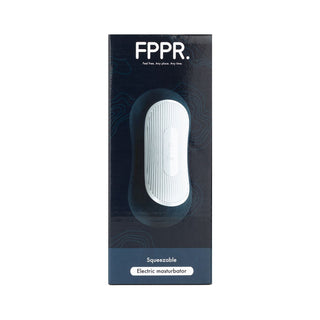 FPPR Squeezable Masturbator, genomskinligt material, cylindrisk design, visas på blå bakgrund med synligt varumärke.