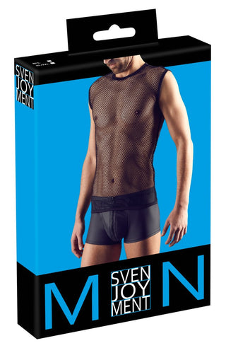 Förpackningen till M. Net Shirt visar upp en manlig modell med en edgy stil, klädd i den svarta skjortan och matchande underkläder mot en blå bakgrund, med "Svenjoyment" tydligt synligt.