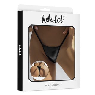 Förpackning med Daphne Classic Thong Svart underkläder, med fram- och baksida på förpackningen för en bekväm passform.