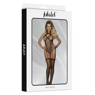 En underklädesask med en kvinna som modellerar Adalet Naomi Bodystocking Svart.