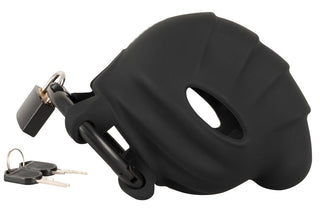 Presenterar Black Velvets Kyskhetsbur: ett elegant svart släplås med ett skyddande skalliknande lock, nyckelhål och två nycklar på en ring. Denna pålitliga låsbar-lösning ger extra säkerhet till din koppling.