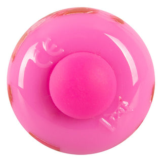 Sett ovanifrån har den rosa gummibollen med upphöjd mitt och blank yta en slät textur som liknar den eleganta finishen på LEO Mini Vibrator.