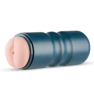 FPPR Realistisk Anus Masturbator är en blå cylindrisk produkt med en ljusrosa, köttliknande öppning gjord av högkvalitativt material.