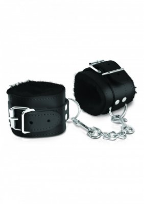 Handbojor med fluff" är svarta konstläder handledsskydd med silverspännen och en kopplingskedja, idealiska för bondageentusiaster.